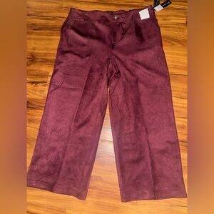 Soho Apparel Faux Suede Culotte 26” Inseam Trousers